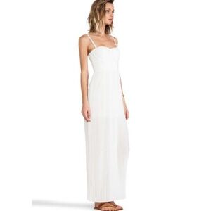 🔥 Blaque Label ivory Sweatheart bustier accordion maxi dress small